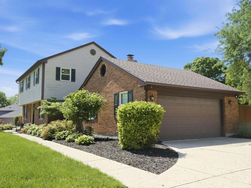 2042 Cortina Drive, Dayton, OH 45459 Photo 4
