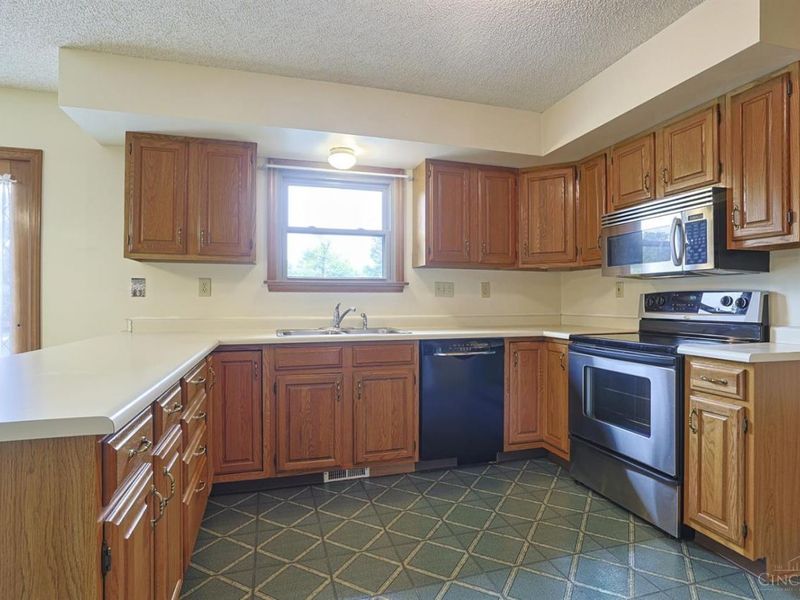 7446 Preakness Lane, Fairfield Twp, OH 45011 Photo 18