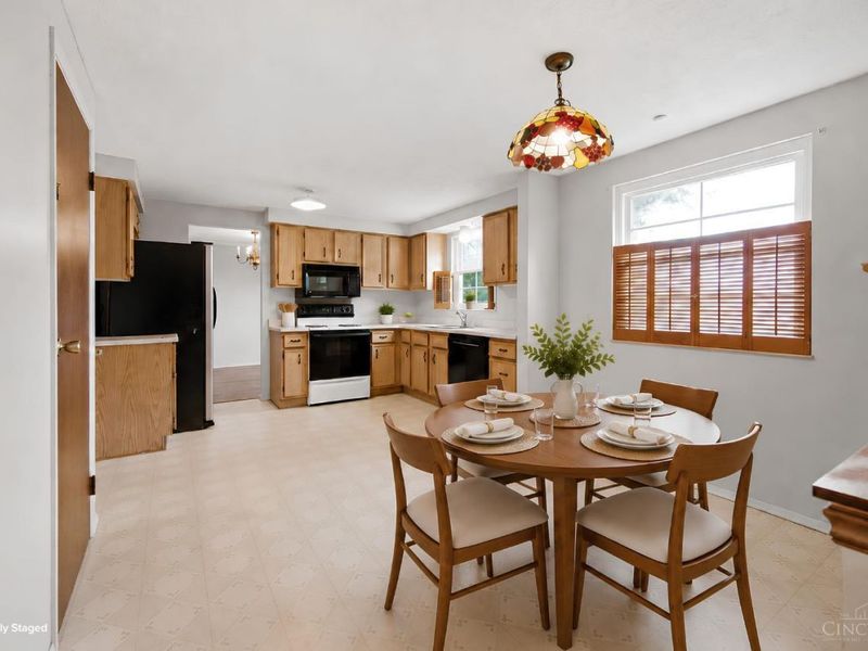 11554 Lincolnshire Drive, Forest Park, OH 45240 Photo 10