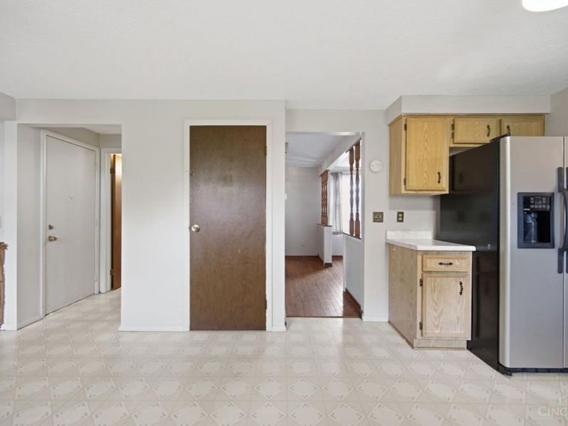 11554 Lincolnshire Drive, Forest Park, OH 45240 Photo 14