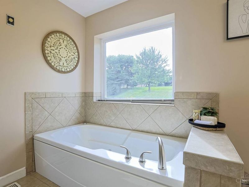 3020 Cooperhill Drive, Evendale, OH 45241 Photo 27