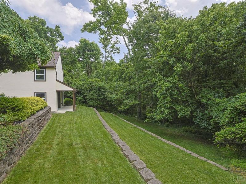 1242 Garden Circle, Wyoming, OH 45215 Photo 57