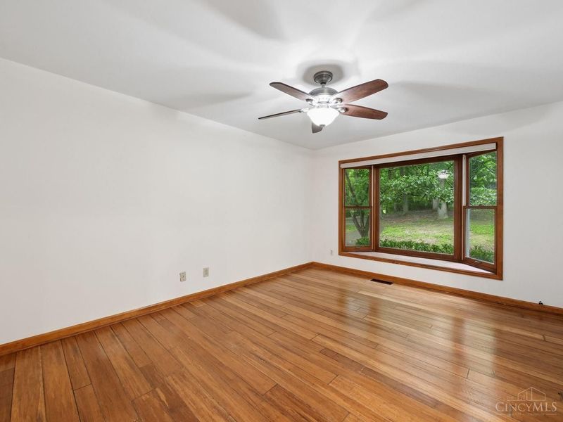 10890 Mockernut Drive, Harrison Twp, OH 45030 Photo 18