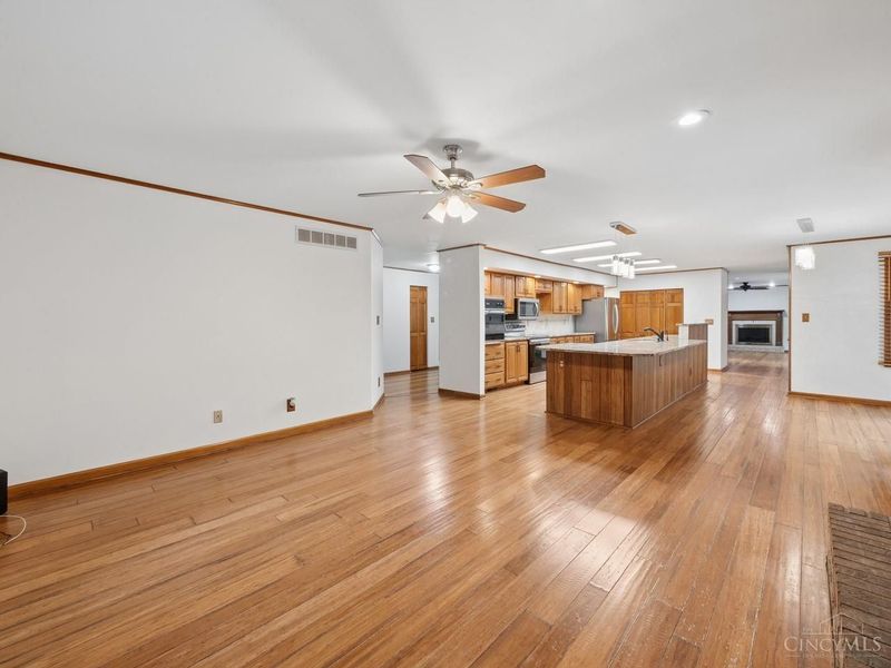 10890 Mockernut Drive, Harrison Twp, OH 45030 Photo 7