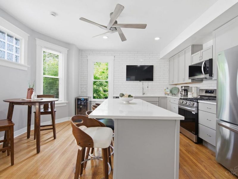 699 N Fred Shuttlesworth Circle, Cincinnati, OH 45229 Photo 16