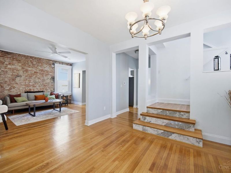 699 N Fred Shuttlesworth Circle, Cincinnati, OH 45229 Photo 5