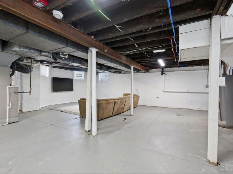 699 N Fred Shuttlesworth Circle, Cincinnati, OH 45229 Photo 56