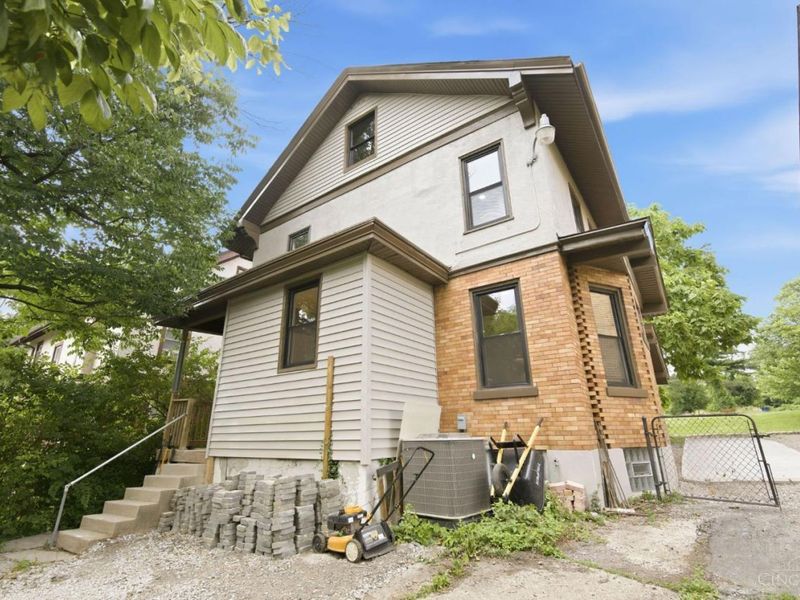 699 N Fred Shuttlesworth Circle, Cincinnati, OH 45229 Photo 59