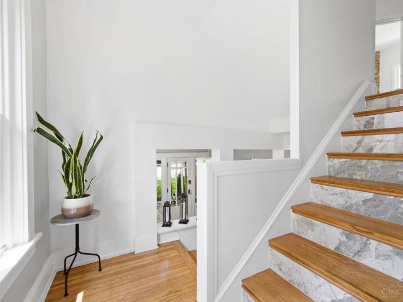 699 N Fred Shuttlesworth Circle, Cincinnati, OH 45229 Photo 6