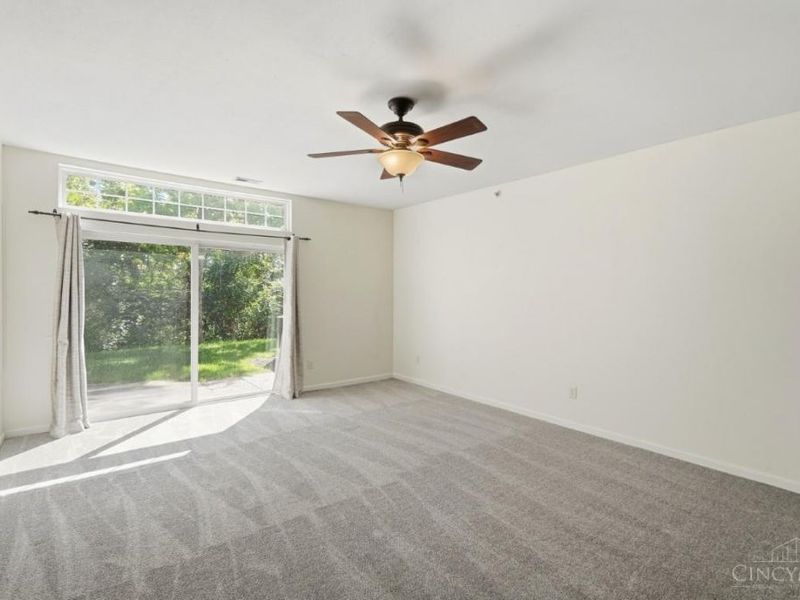 7462 Bridge Point Drive, Green Township, OH 45248 Photo 21