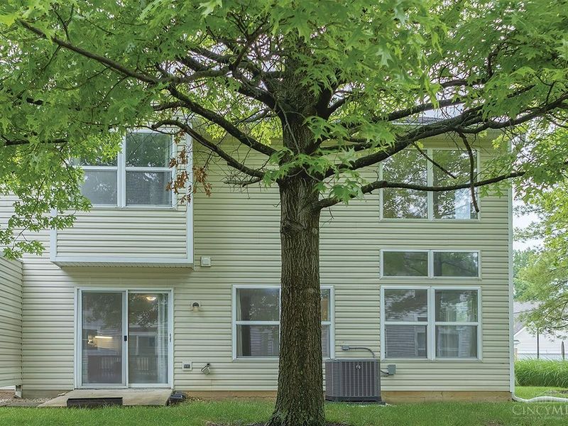 6445 Eagleview Drive, Mason, OH 45040 Photo 2