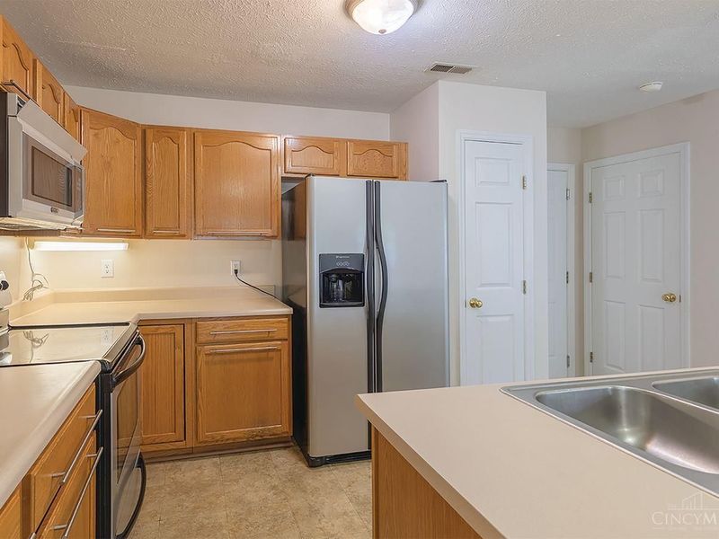 6445 Eagleview Drive, Mason, OH 45040 Photo 9