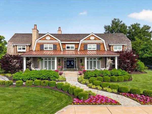 39 Countryside Lane, St Louis, MO 63131