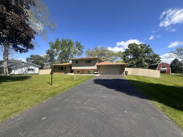 1006 Forest Drive , Elgin, IL 60123
