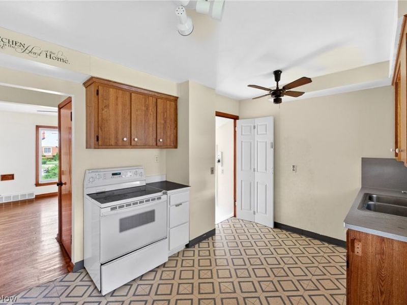 4126 W 140th Street, Cleveland, OH 44135 Photo 6