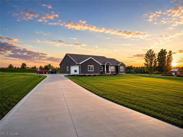 8552 State Route 305, Garrettsville, OH 44231