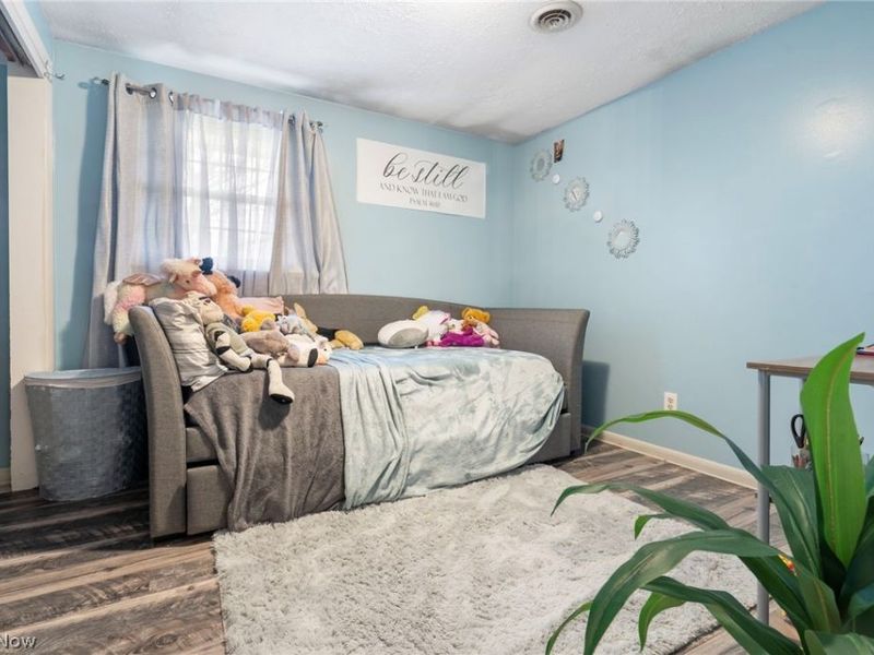 5147 Broadway Avenue NE, Louisville, OH 44641 Photo 17