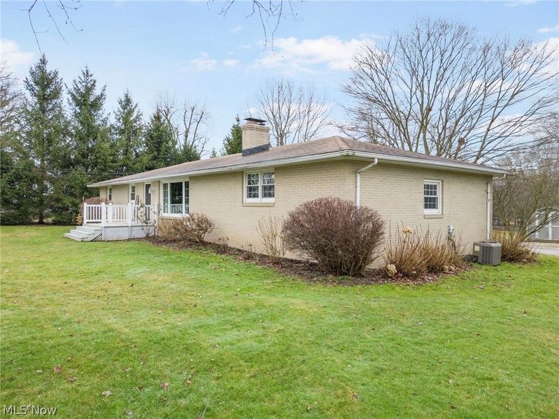 5147 Broadway Avenue NE, Louisville, OH 44641 Photo 4