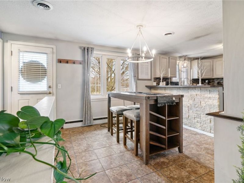 5147 Broadway Avenue NE, Louisville, OH 44641 Photo 9