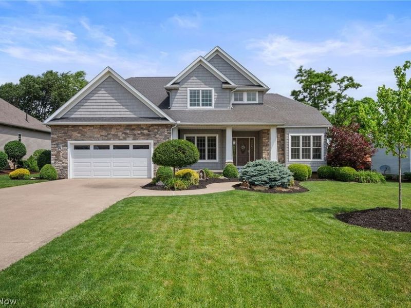 318 Edenmore Street, Wadsworth, OH 44281 Photo 2