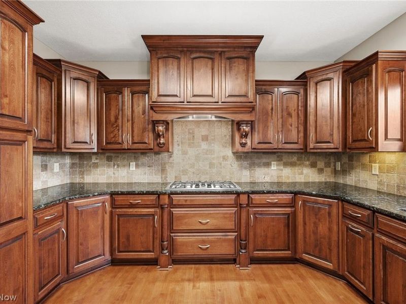 318 Edenmore Street, Wadsworth, OH 44281 Photo 20
