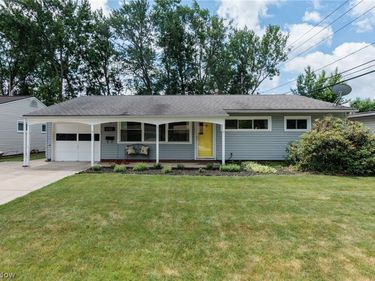 11901 Appleton Drive, Parma Heights, OH 44130
