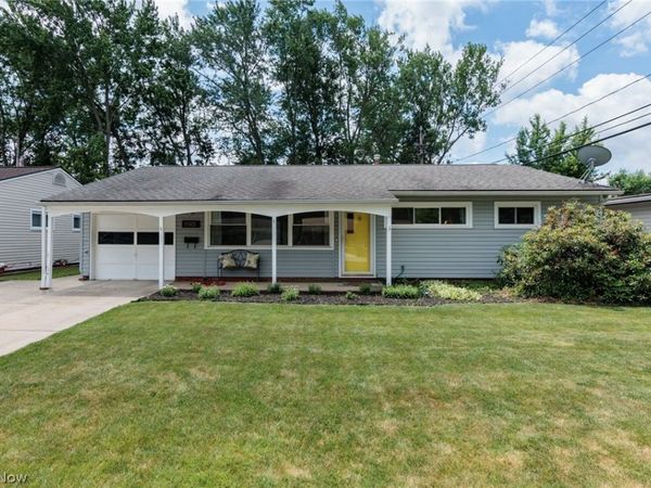 11901 Appleton Drive , Parma Heights, OH 44130