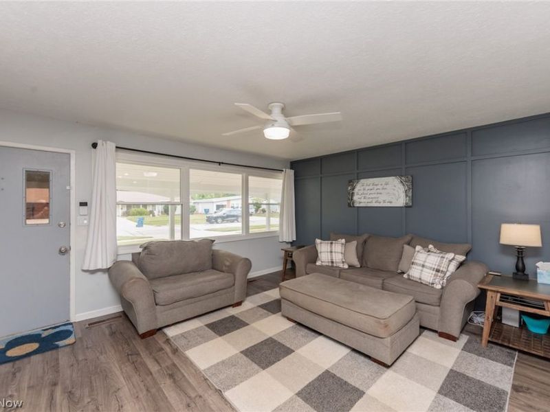 11901 Appleton Drive, Parma Heights, OH 44130 Photo 14