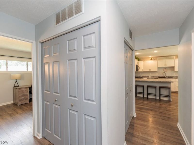 11901 Appleton Drive, Parma Heights, OH 44130 Photo 17