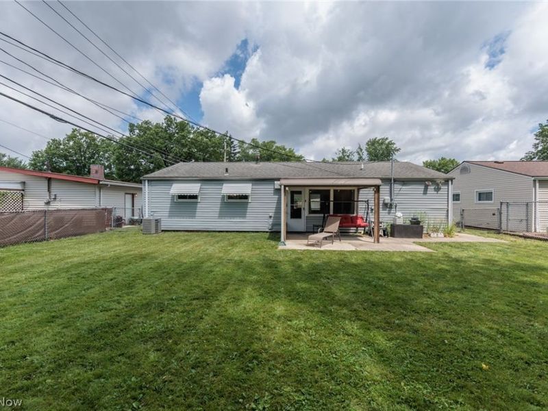11901 Appleton Drive, Parma Heights, OH 44130 Photo 32