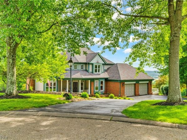 5 Medbery Drive , Coshocton, OH 43812