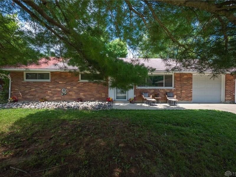 2675 Latonia Avenue, Miami Township, OH 45439 Photo 2