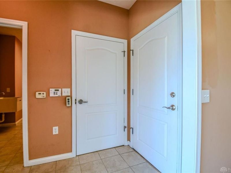 6380 Pin Oak Court, Huber Heights, OH 45424 Photo 15