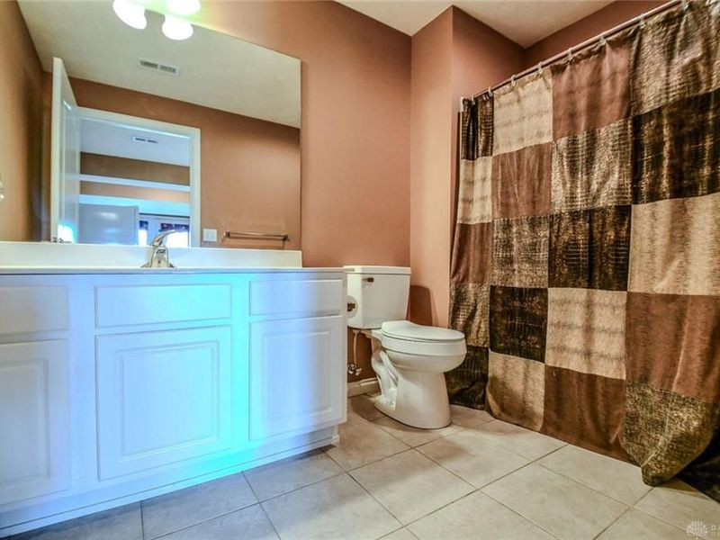6380 Pin Oak Court, Huber Heights, OH 45424 Photo 36