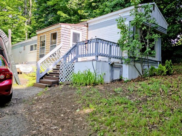 7 Whitman Street , Mexico, ME 04257