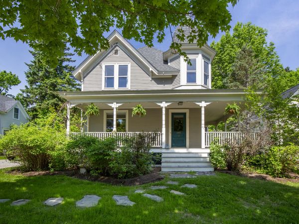 17 Union Street , Camden, ME 04843