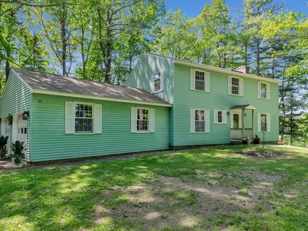 1 Friendly Pines Lane, Kennebunk, ME 04043