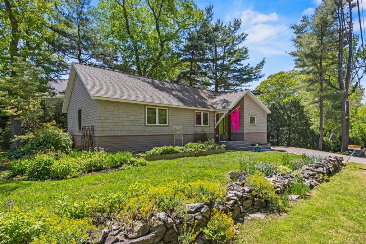1088 Shore Road, Cape Elizabeth, ME 04107 Main Photo
