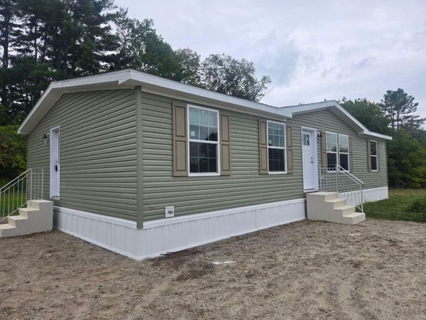 14 Lincoln Lane, Livermore Falls, ME 04254