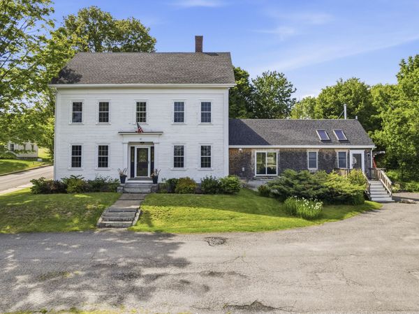27 Hooper Street , Wiscasset, ME 04578