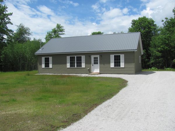 3 Wyatts Way , Oxford, ME 04270