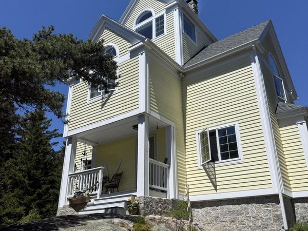 29 Forest Way , Swans Island, ME 04685