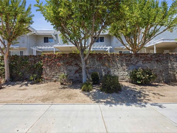 645 W Regent , Inglewood, CA 90301
