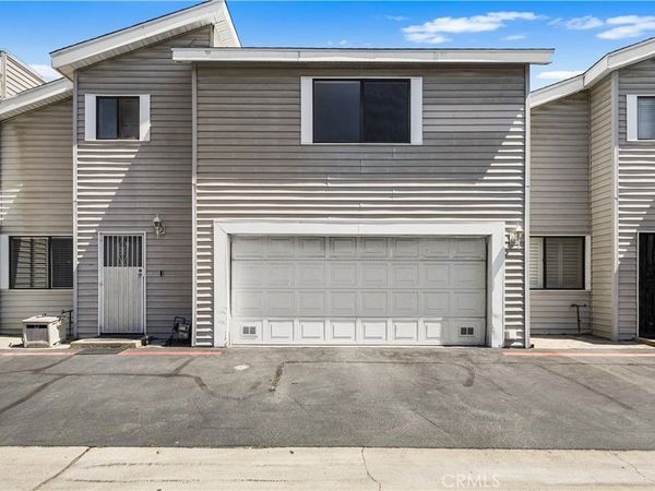 732 W Phillips , Unit 18, Ontario, CA 91762
