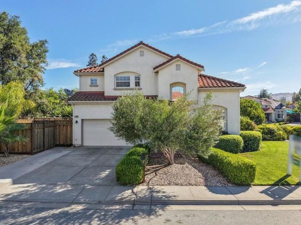17482 Belletto , Morgan Hill, CA 95037