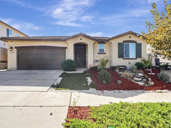 2051 Rosewood Drive , Hollister, CA 95023