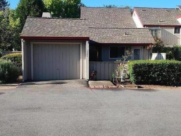 2701 Amberwood Lane, Santa Cruz, CA 95065