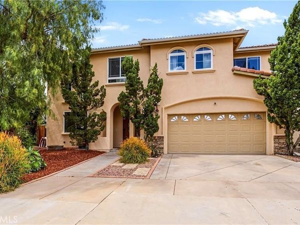 8501 Browns Creek Ln , Canoga Park, CA 91304