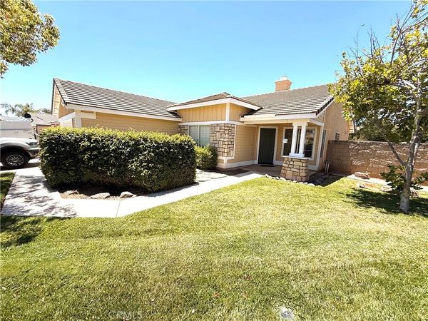 35779 Lourdes Drive , Winchester, CA 92596