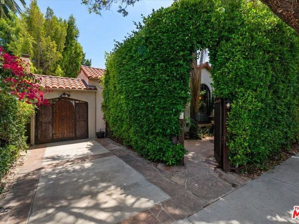 9002 Norma Place , West Hollywood, CA 90069